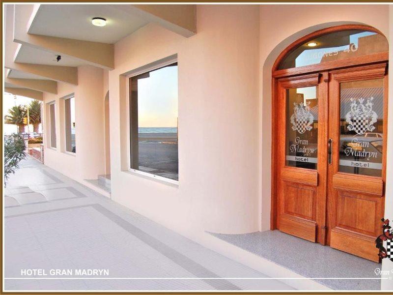 Hotel Gran Madryn ปวยร์โตมาดริน ภายนอก รูปภาพ