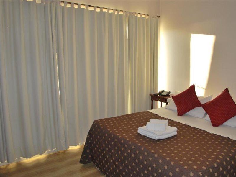Hotel Gran Madryn ปวยร์โตมาดริน ภายนอก รูปภาพ