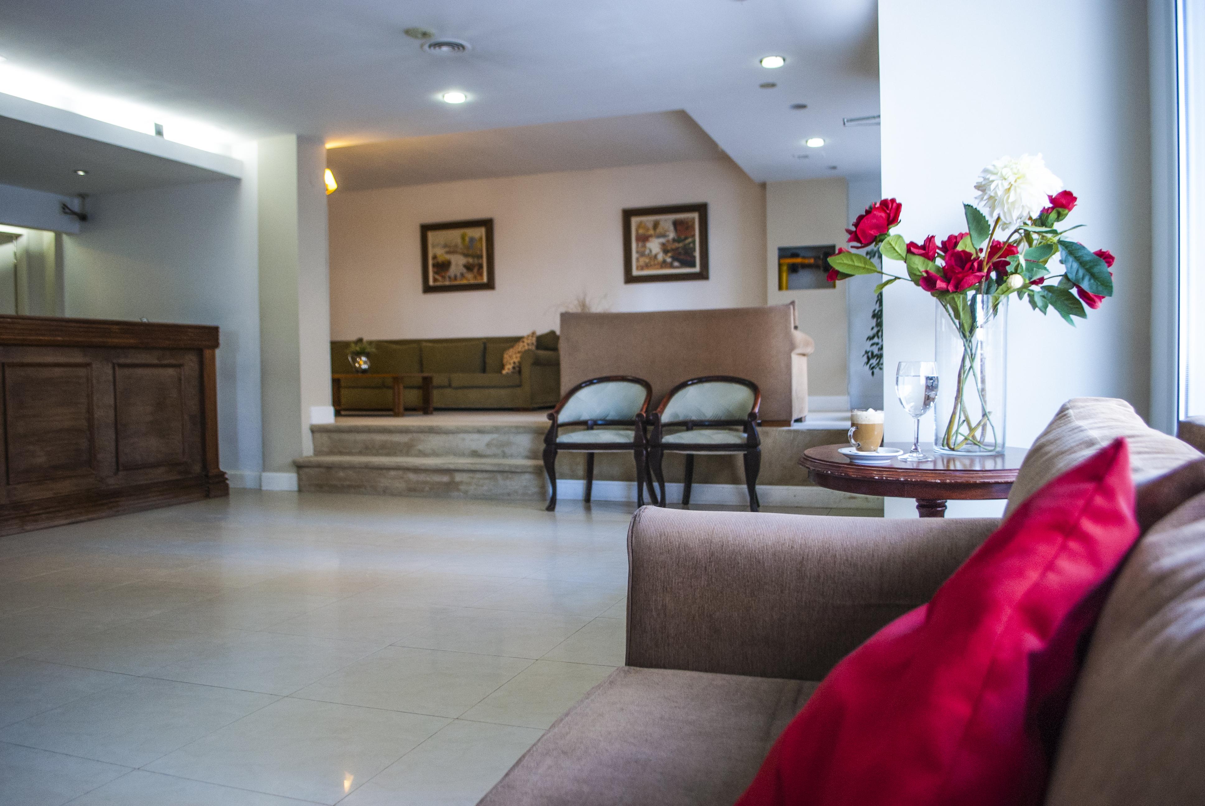 Hotel Gran Madryn ปวยร์โตมาดริน ภายนอก รูปภาพ